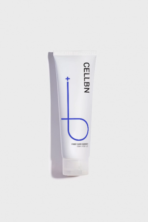Пенка для глубокой очистки кожи, придающая сияние First care cleanser 130 мл